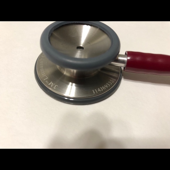 Stethoscope - Picture 2 of 3
